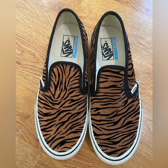 Vans Shoes - Women’s Ultracush Slip-on Vans size 9
